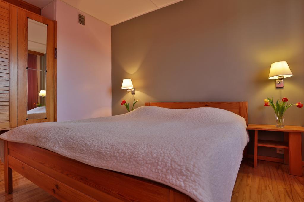 Pesa Hotel Põlva Zimmer foto